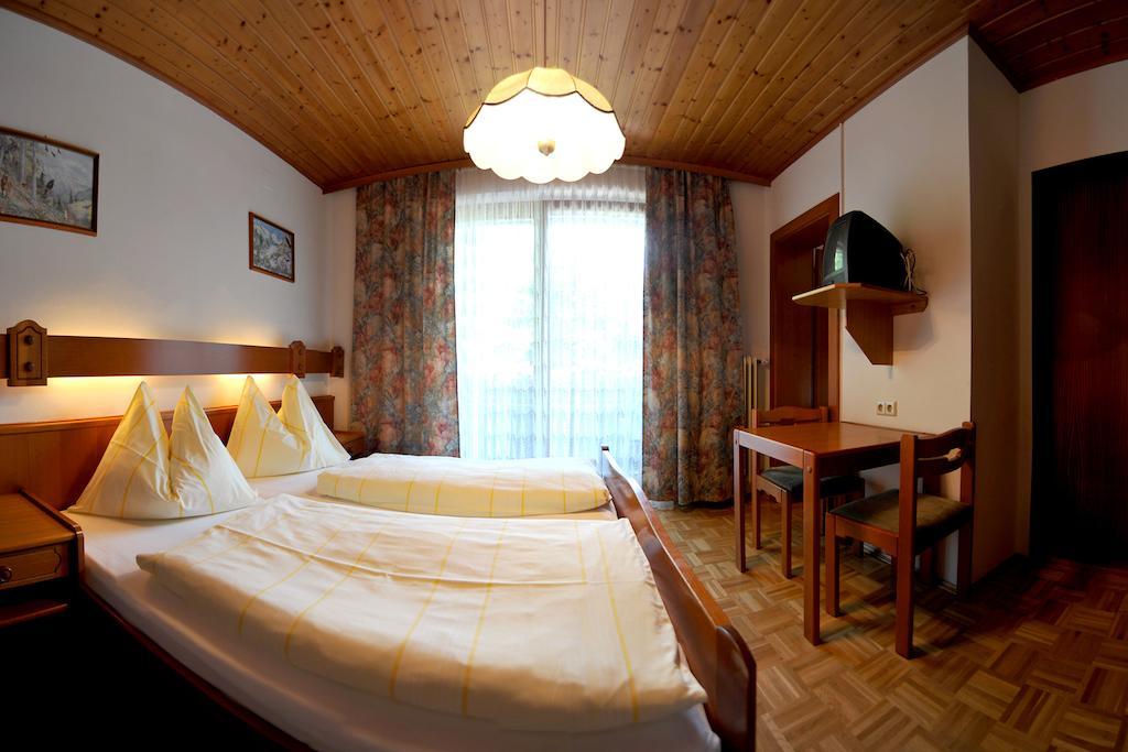 Gasthof Waldemar Hotel Hermagor Bagian luar foto