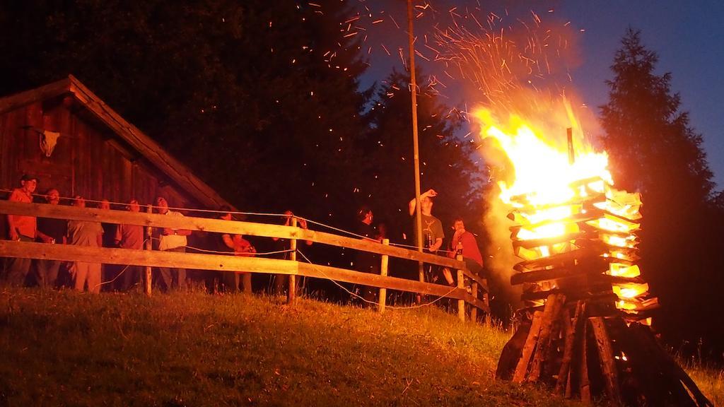 Gasthof Waldemar Hotel Hermagor Bagian luar foto